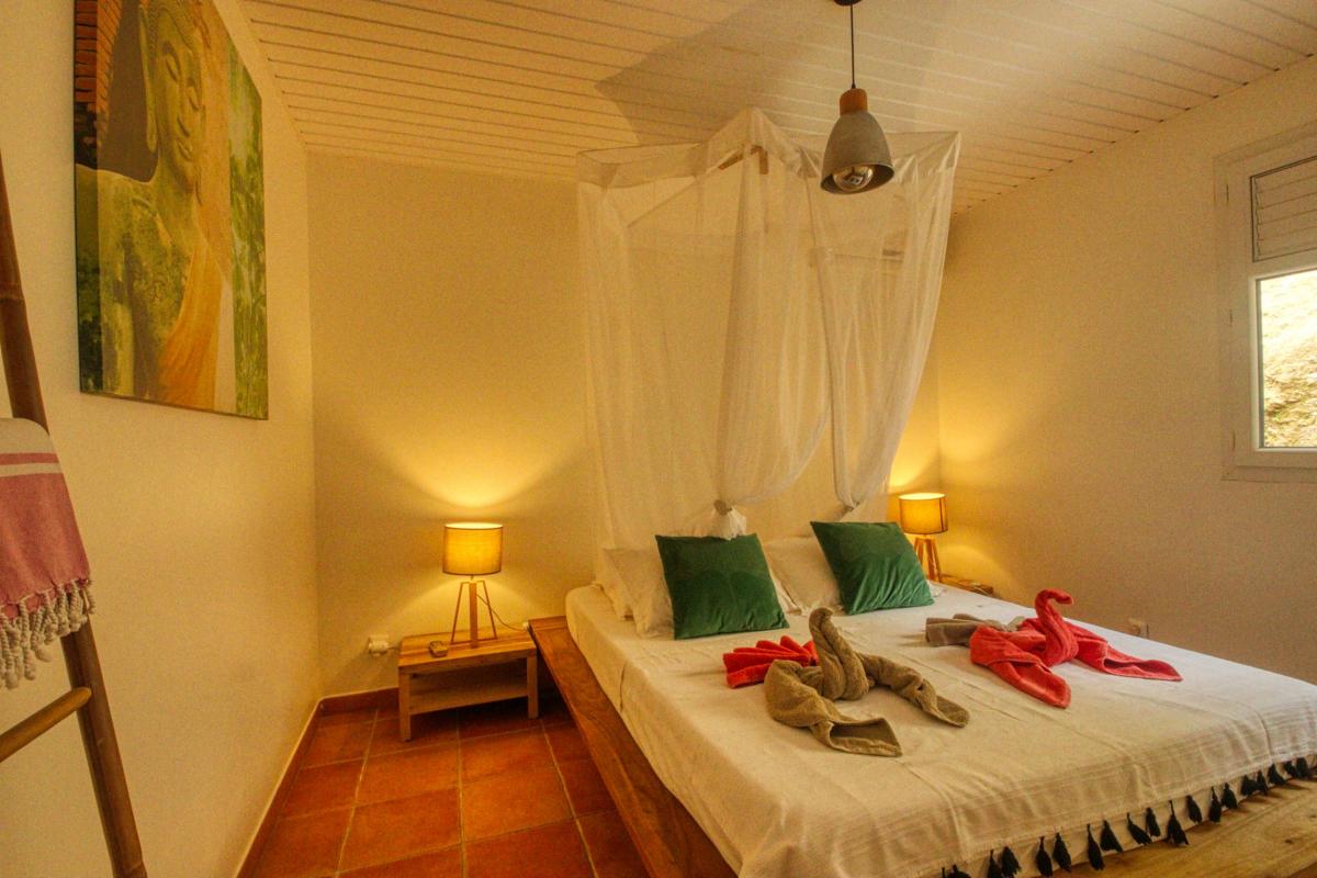 25Location villa piscine le diamant martinique_la chambre 2
